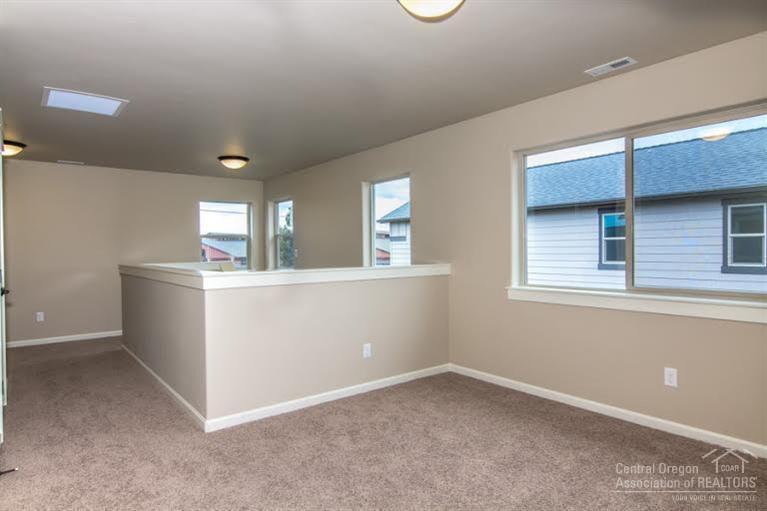 Lava Ridges - Residential