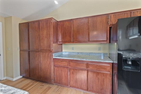 Tiny photo for 2203 NW Juliet Lane, Grants Pass, OR 97526 (MLS # 220210826)