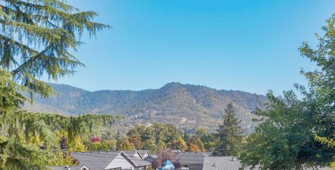 Tiny photo for 2203 NW Juliet Lane, Grants Pass, OR 97526 (MLS # 220210826)