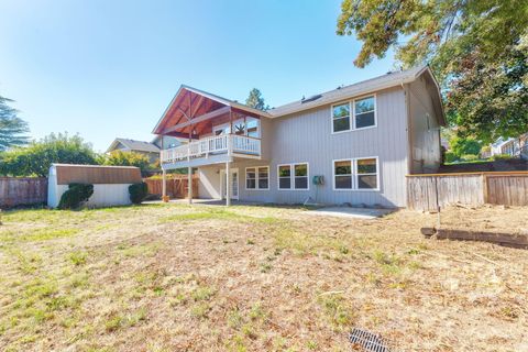 Tiny photo for 2203 NW Juliet Lane, Grants Pass, OR 97526 (MLS # 220210826)