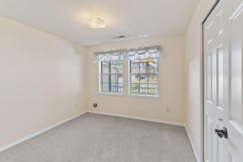 Tiny photo for 2203 NW Juliet Lane, Grants Pass, OR 97526 (MLS # 220210826)