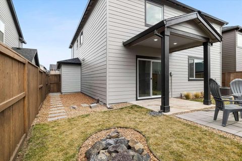 Tiny photo for 21512 SE Etna Place, Bend, OR 97702 (MLS # 220217352)
