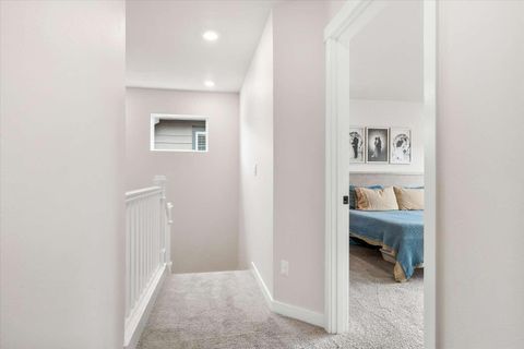 Tiny photo for 21512 SE Etna Place, Bend, OR 97702 (MLS # 220217352)