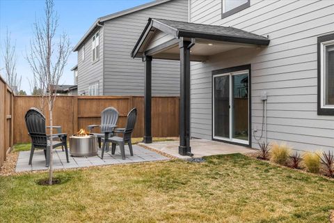 Tiny photo for 21512 SE Etna Place, Bend, OR 97702 (MLS # 220217352)