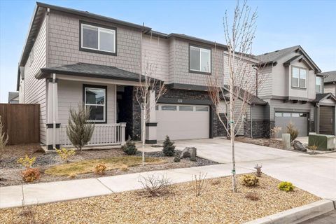 21512 SE Etna Place Bend OR 97702