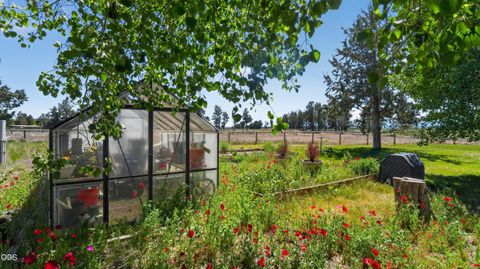 Tiny photo for 18203 Fadjur Lane, Sisters, OR 97759 (MLS # 220223207)