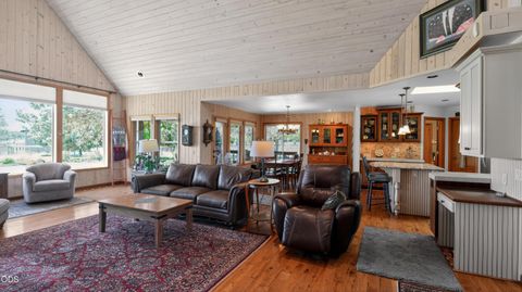 Tiny photo for 18203 Fadjur Lane, Sisters, OR 97759 (MLS # 220223207)