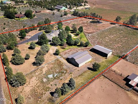 Tiny photo for 18203 Fadjur Lane, Sisters, OR 97759 (MLS # 220223207)