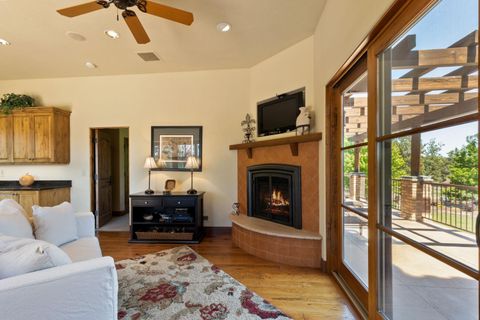 Tiny photo for 16465 Suntree Lane, Sisters, OR 97759 (MLS # 220203639)