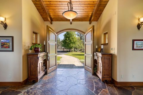 Tiny photo for 16465 Suntree Lane, Sisters, OR 97759 (MLS # 220203639)