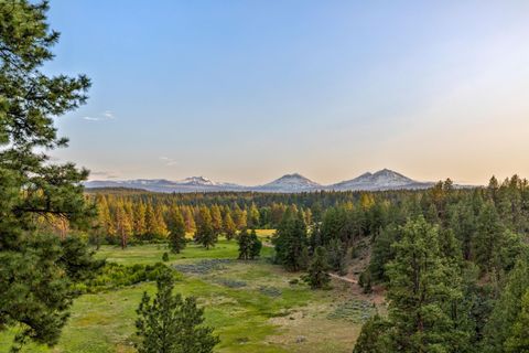 Tiny photo for 16465 Suntree Lane, Sisters, OR 97759 (MLS # 220203639)