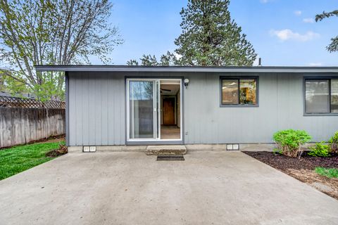 Tiny photo for 2747 SW 23rd Street, Redmond, OR 97756 (MLS # 220219402)