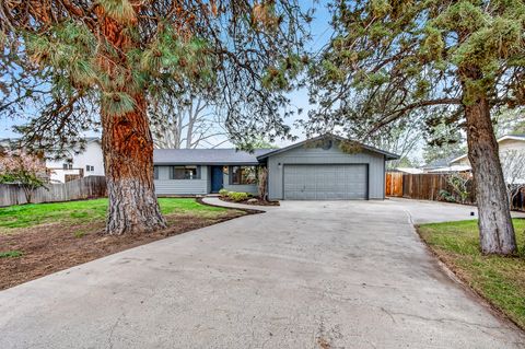 Tiny photo for 2747 SW 23rd Street, Redmond, OR 97756 (MLS # 220219402)