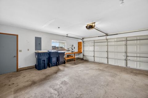 Tiny photo for 2747 SW 23rd Street, Redmond, OR 97756 (MLS # 220219402)