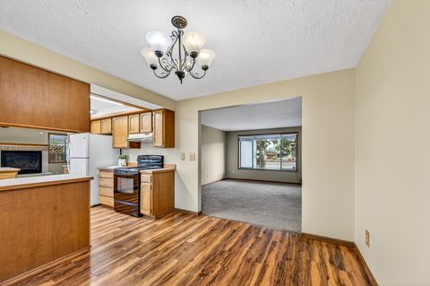 Tiny photo for 2747 SW 23rd Street, Redmond, OR 97756 (MLS # 220219402)