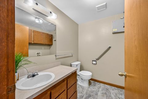 Tiny photo for 2747 SW 23rd Street, Redmond, OR 97756 (MLS # 220219402)