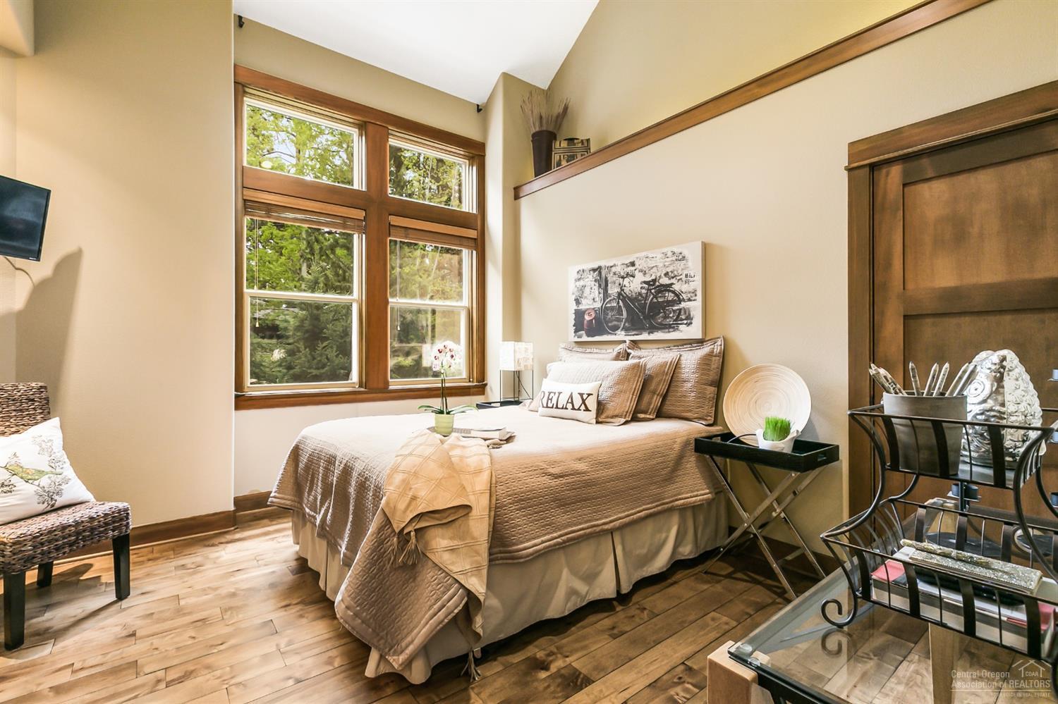 Broken Top - Residential