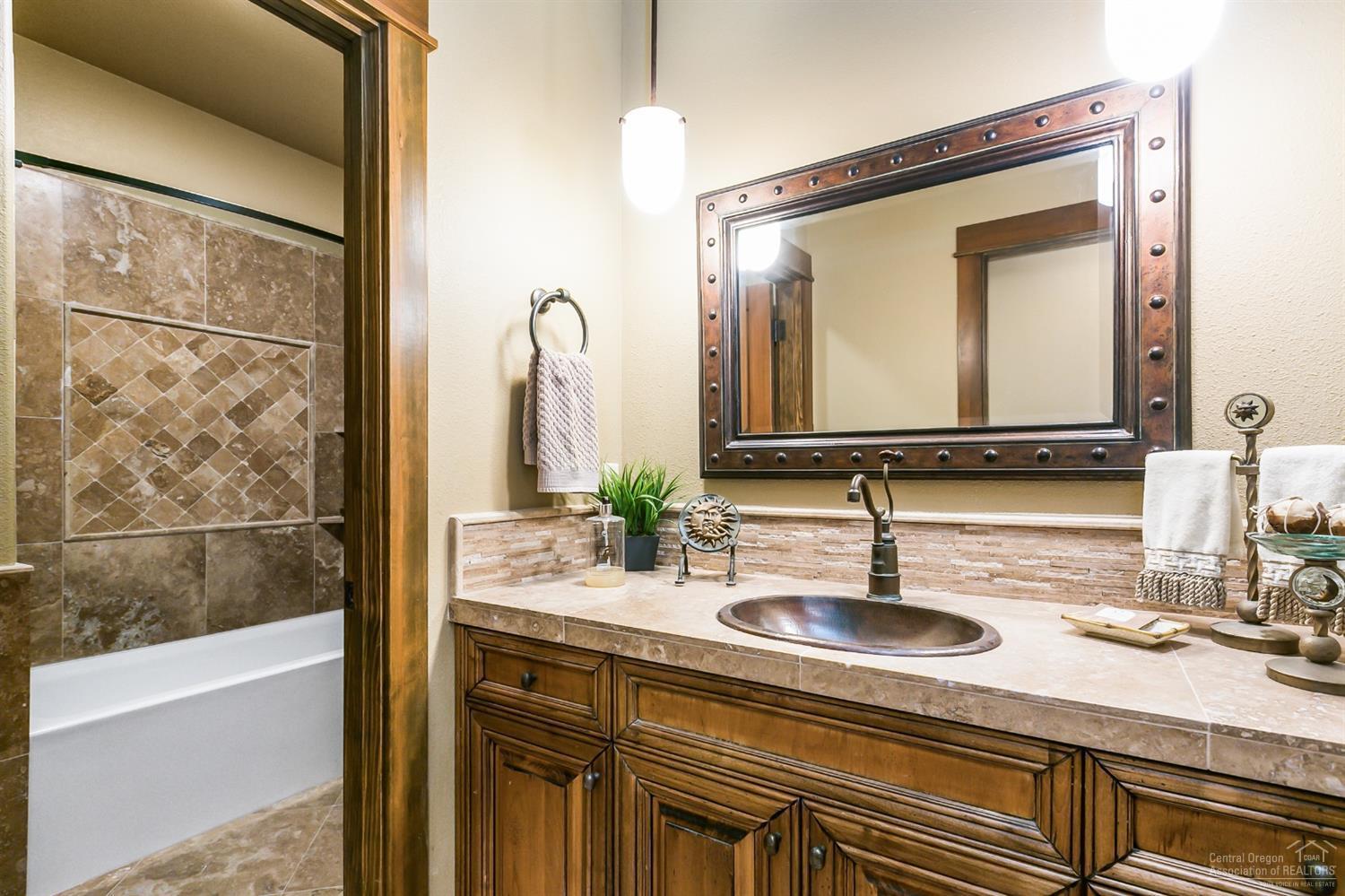 Broken Top - Residential