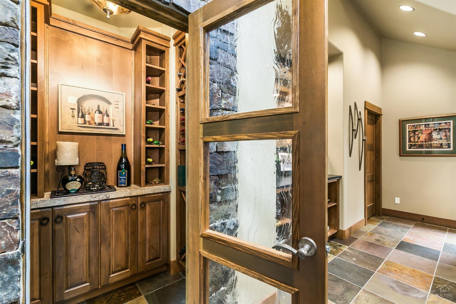 Broken Top - Residential