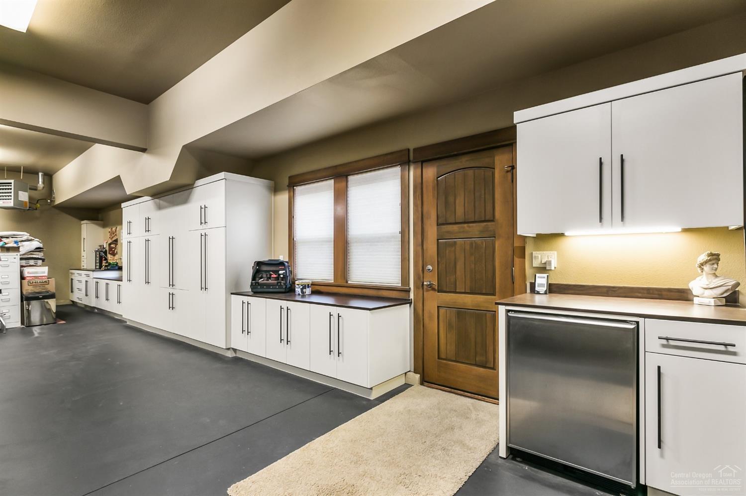 Broken Top - Residential