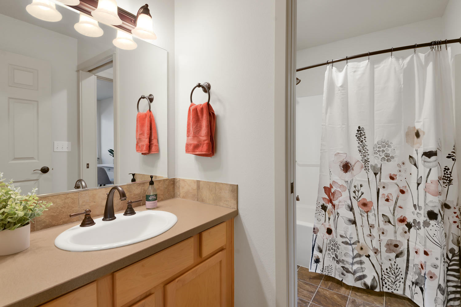 Elk Ridge Condo - Residential