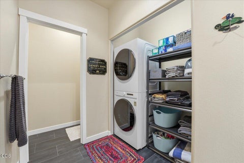 Tiny photo for 1354 Highland View Loop, Redmond, OR 97756 (MLS # 220222801)