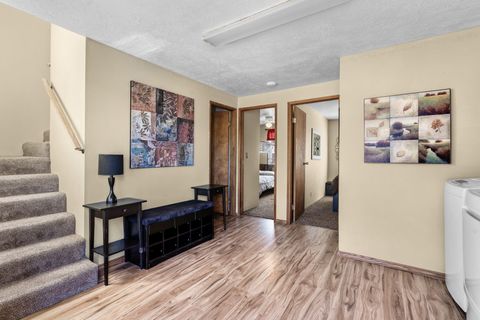 Tiny photo for 12416 SE Vista Loop, Prineville, OR 97754 (MLS # 220219987)