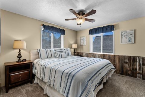 Tiny photo for 12416 SE Vista Loop, Prineville, OR 97754 (MLS # 220219987)