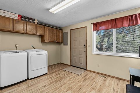 Tiny photo for 12416 SE Vista Loop, Prineville, OR 97754 (MLS # 220219987)
