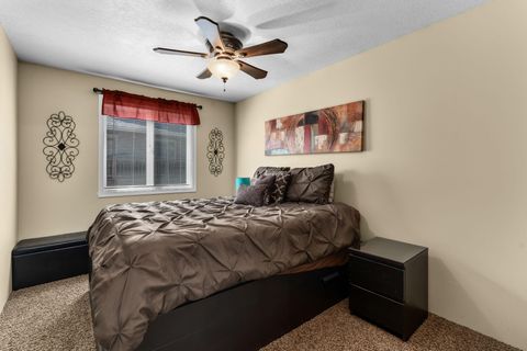 Tiny photo for 12416 SE Vista Loop, Prineville, OR 97754 (MLS # 220219987)