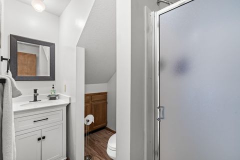 Tiny photo for 12416 SE Vista Loop, Prineville, OR 97754 (MLS # 220219987)