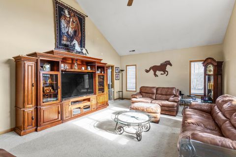 Tiny photo for 44220 Cowboy Hill Lane, Chiloquin, OR 97624 (MLS # 220215179)