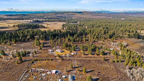 Tiny photo for 44220 Cowboy Hill Lane, Chiloquin, OR 97624 (MLS # 220215179)