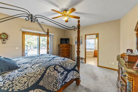 Tiny photo for 44220 Cowboy Hill Lane, Chiloquin, OR 97624 (MLS # 220215179)