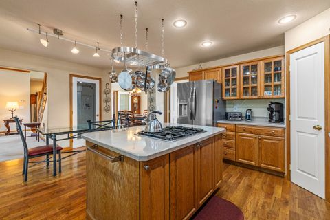 Tiny photo for 44220 Cowboy Hill Lane, Chiloquin, OR 97624 (MLS # 220215179)