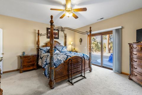 Tiny photo for 44220 Cowboy Hill Lane, Chiloquin, OR 97624 (MLS # 220215179)