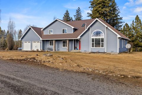 Tiny photo for 44220 Cowboy Hill Lane, Chiloquin, OR 97624 (MLS # 220215179)