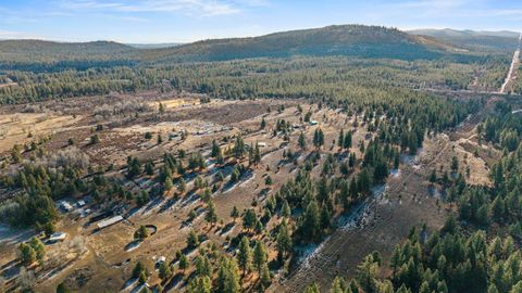 Tiny photo for 44220 Cowboy Hill Lane, Chiloquin, OR 97624 (MLS # 220215179)