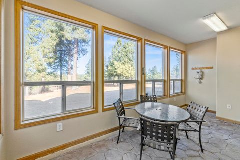 Tiny photo for 44220 Cowboy Hill Lane, Chiloquin, OR 97624 (MLS # 220215179)