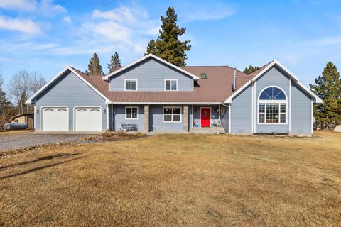Tiny photo for 44220 Cowboy Hill Lane, Chiloquin, OR 97624 (MLS # 220215179)