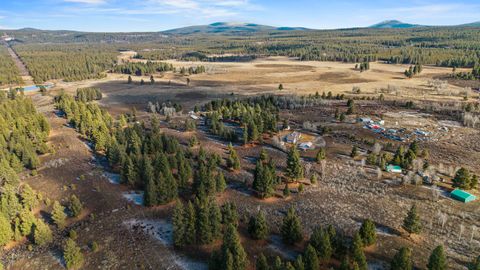 Tiny photo for 44220 Cowboy Hill Lane, Chiloquin, OR 97624 (MLS # 220215179)