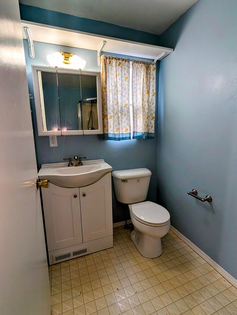 Tiny photo for 1661 NE Terrace Drive, Grants Pass, OR 97526 (MLS # 220215546)