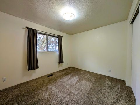 Tiny photo for 1661 NE Terrace Drive, Grants Pass, OR 97526 (MLS # 220215546)