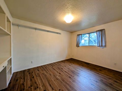 Tiny photo for 1661 NE Terrace Drive, Grants Pass, OR 97526 (MLS # 220215546)