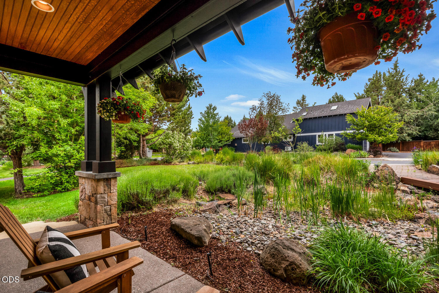 157 NW Black Hawk Avenue