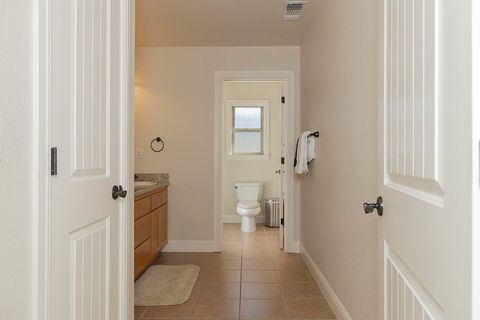 Tiny photo for 964 Pumpkin Ridge Drive, Eagle Point, OR 97524 (MLS # 220211542)