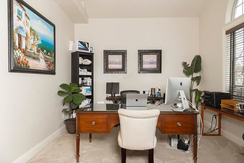 Tiny photo for 964 Pumpkin Ridge Drive, Eagle Point, OR 97524 (MLS # 220211542)