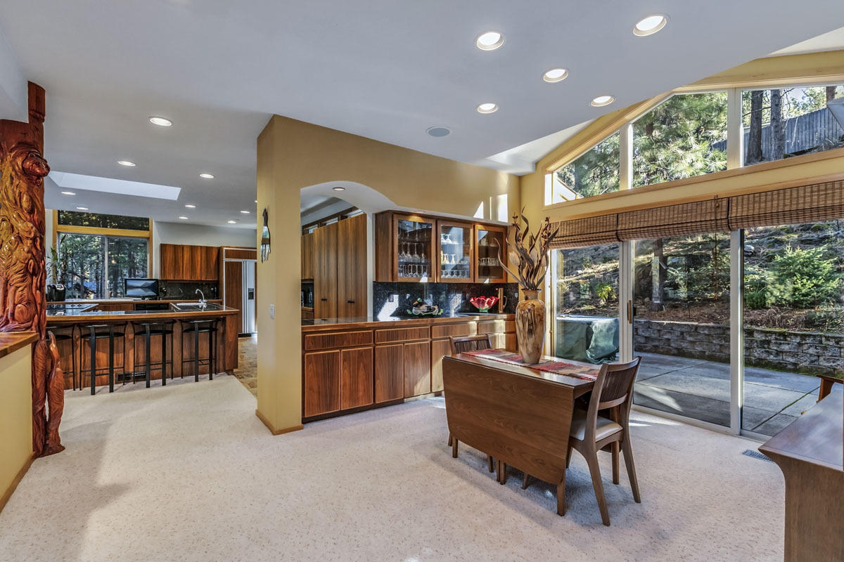 River Bluff Estate - Residential