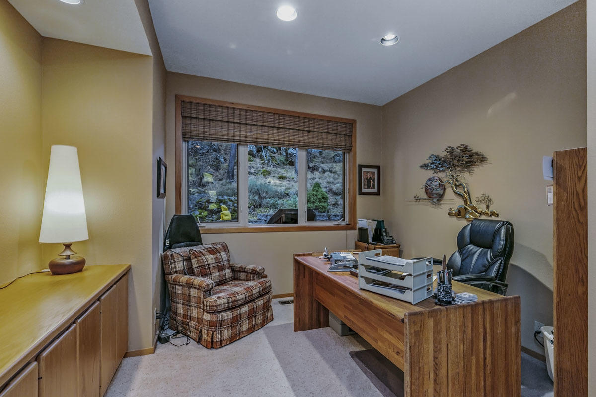 River Bluff Estate - Residential