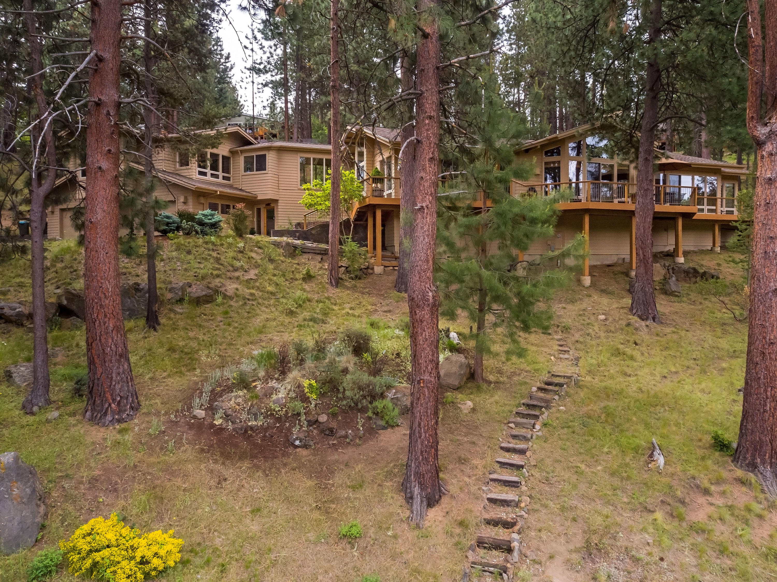 River Bluff Estate - Residential